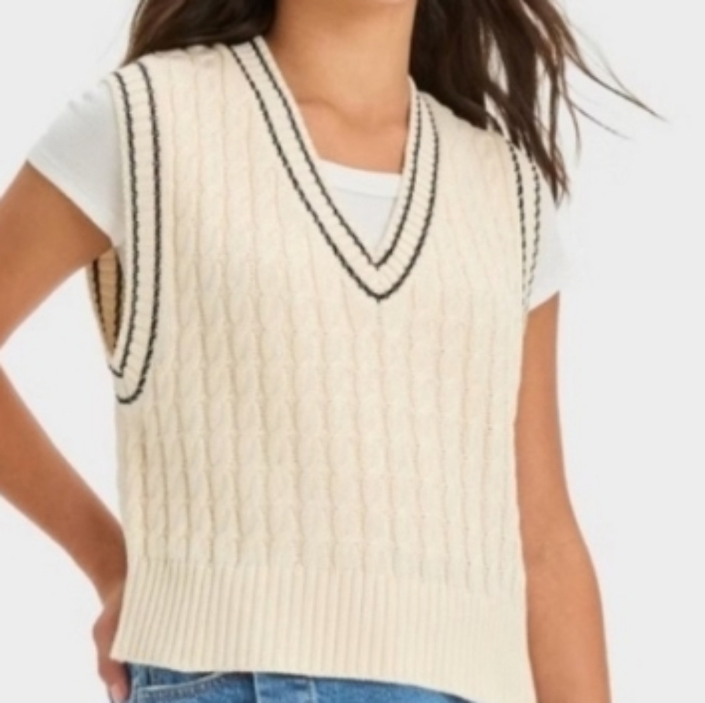 ❤️10/$10 New Sweater Vest Unisex
